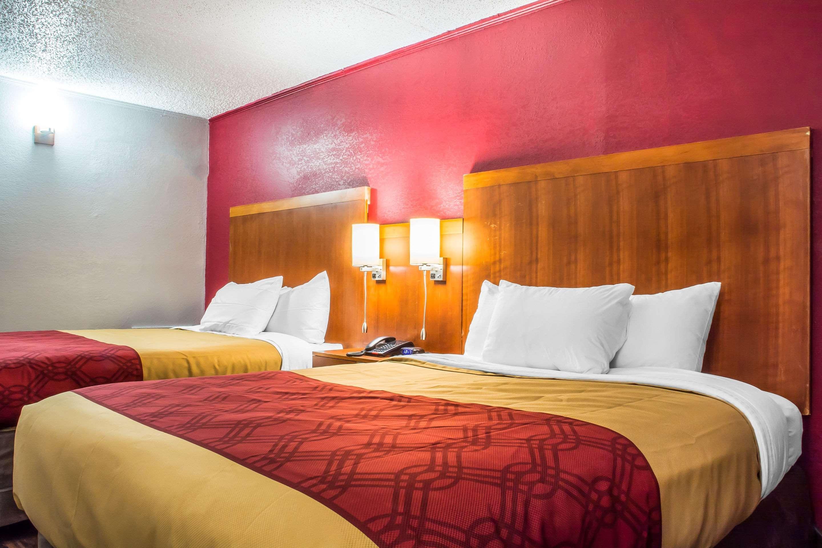 Econo Lodge Brockport Exterior foto