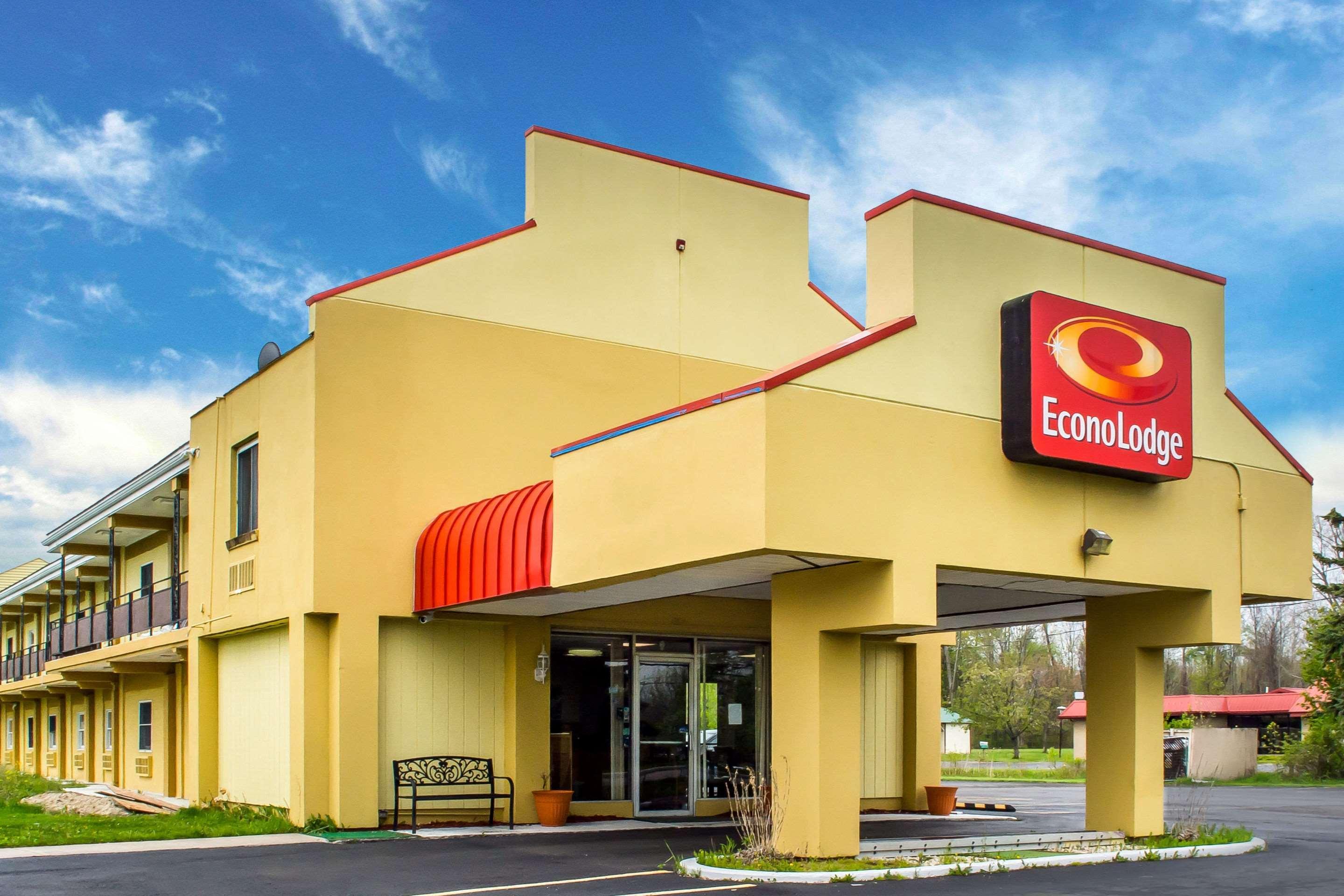 Econo Lodge Brockport Exterior foto