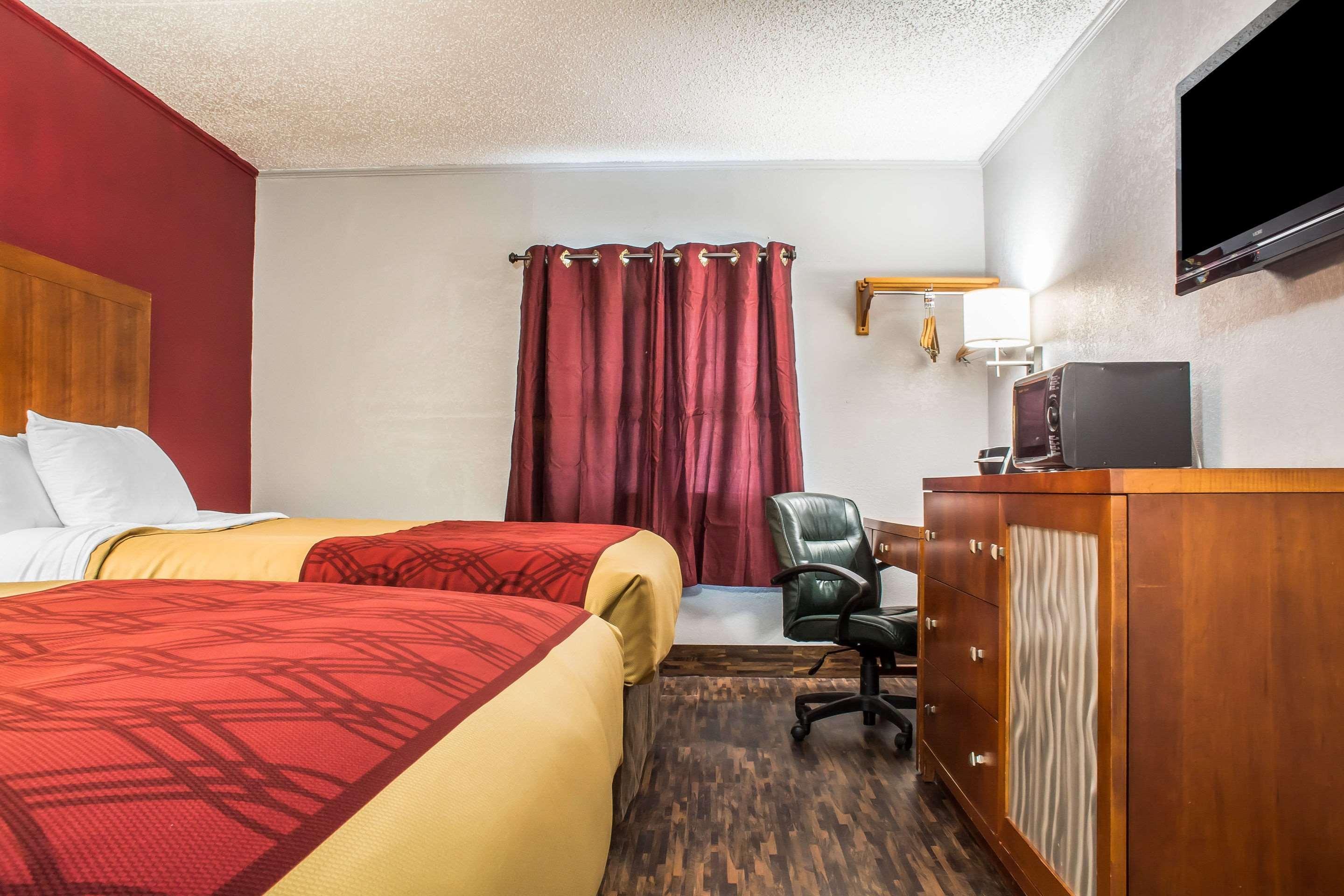 Econo Lodge Brockport Exterior foto